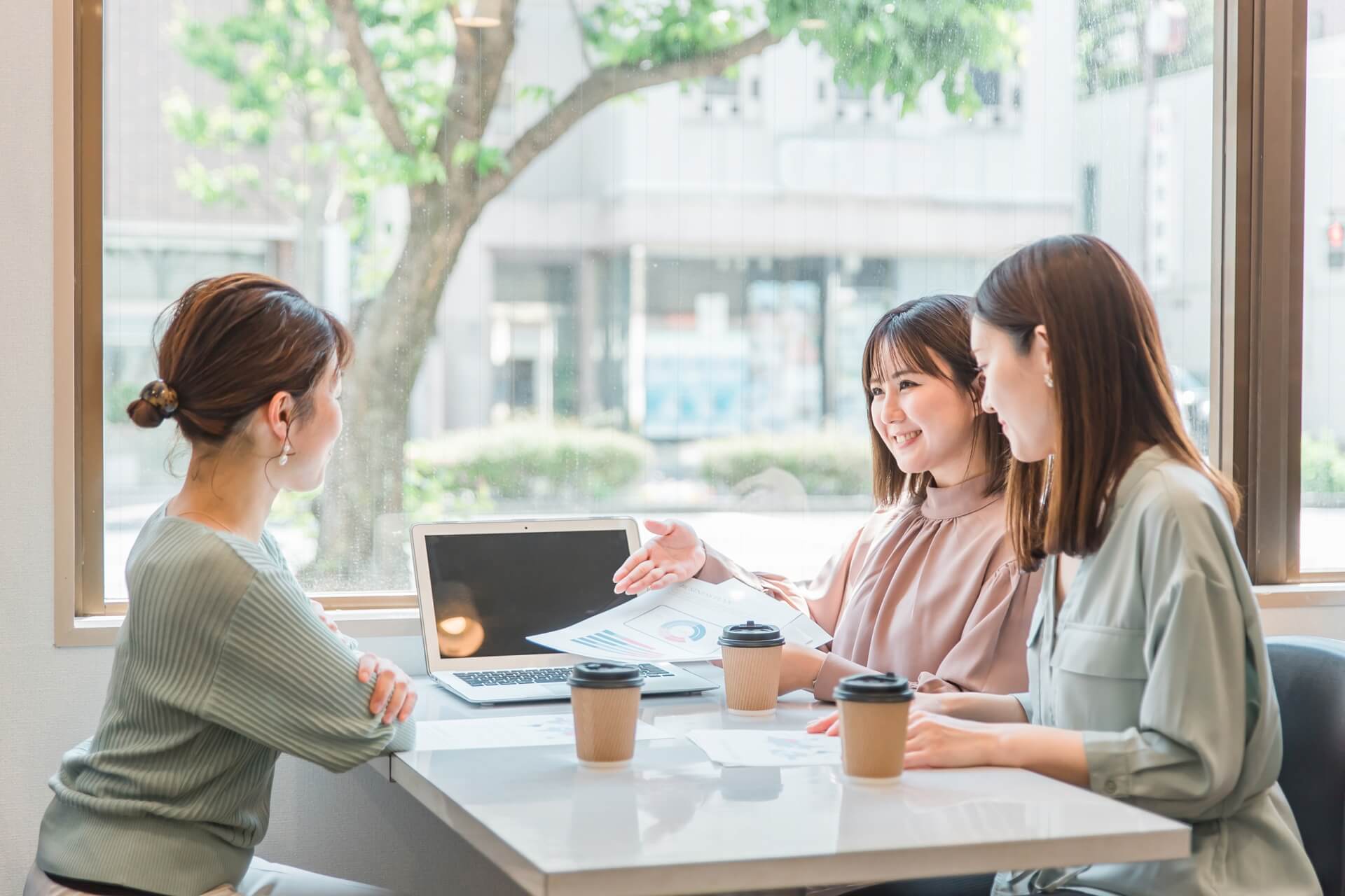 ロゴデザイン制作にかかる費用の内訳